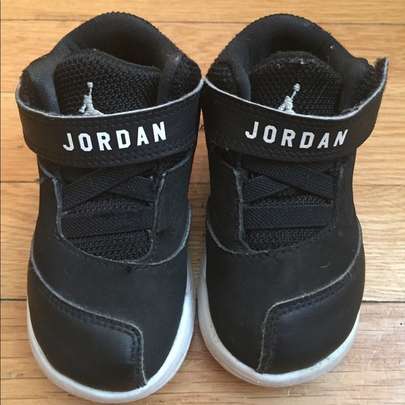 jordan no tie shoes